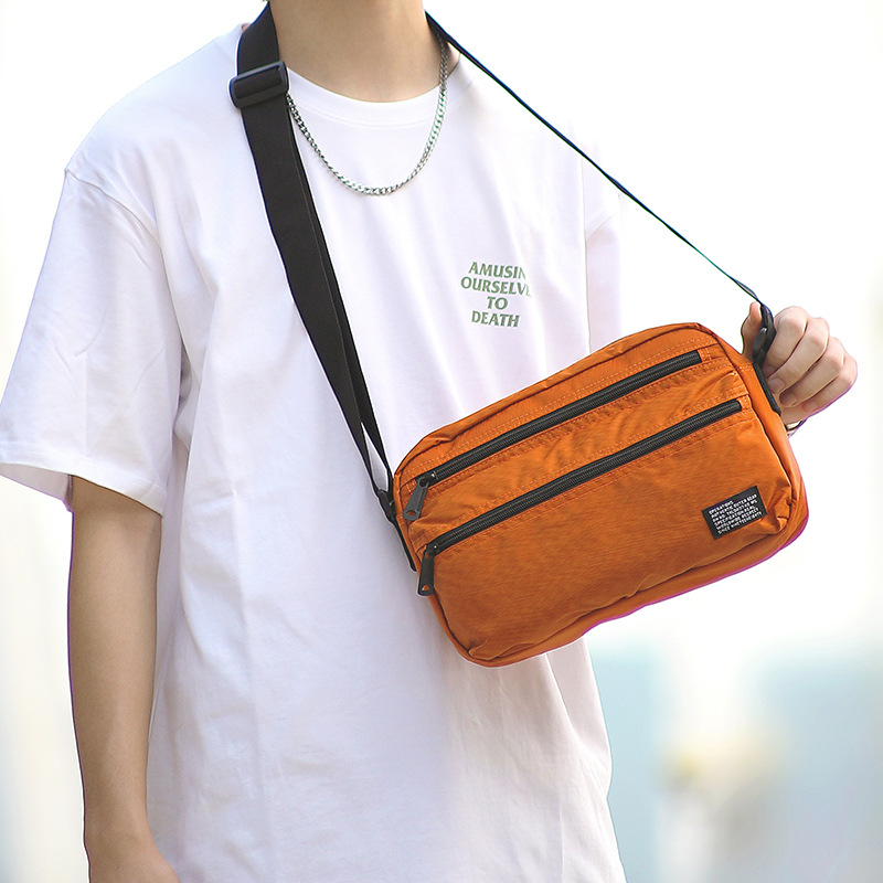 Borsa a tracolla minimalista d - Tablet Shoulder Bag recensione e prezzo