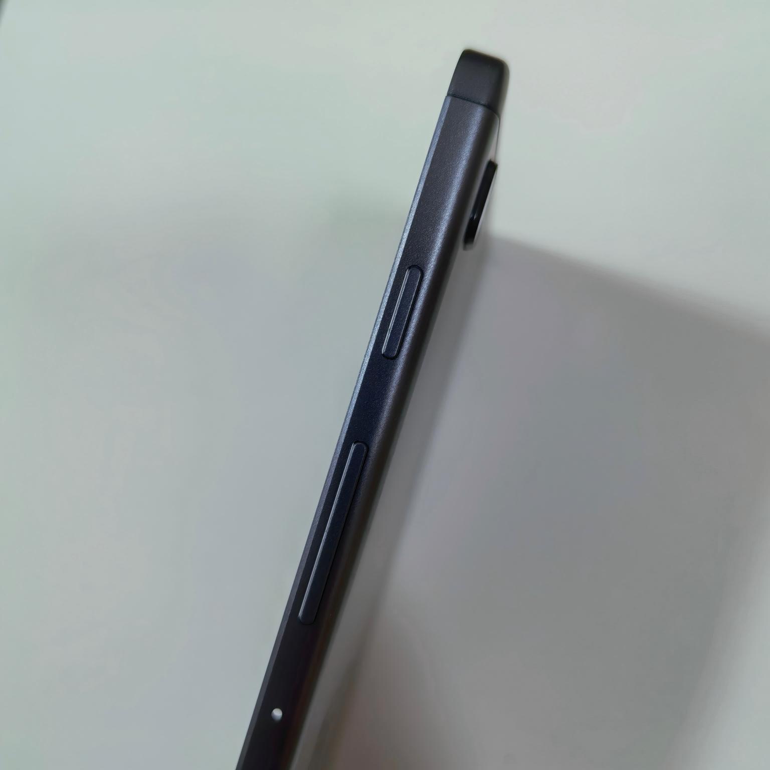 Cover Posteriore per Samsung G - Samsung Tablet With Accessories recensione e prezzo